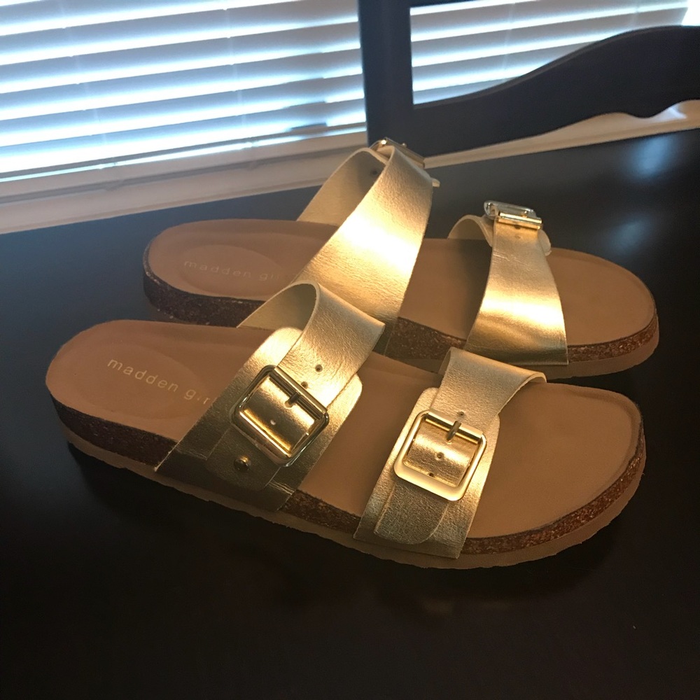 NEW Madden Girl Steve Madden Sandals sz 9